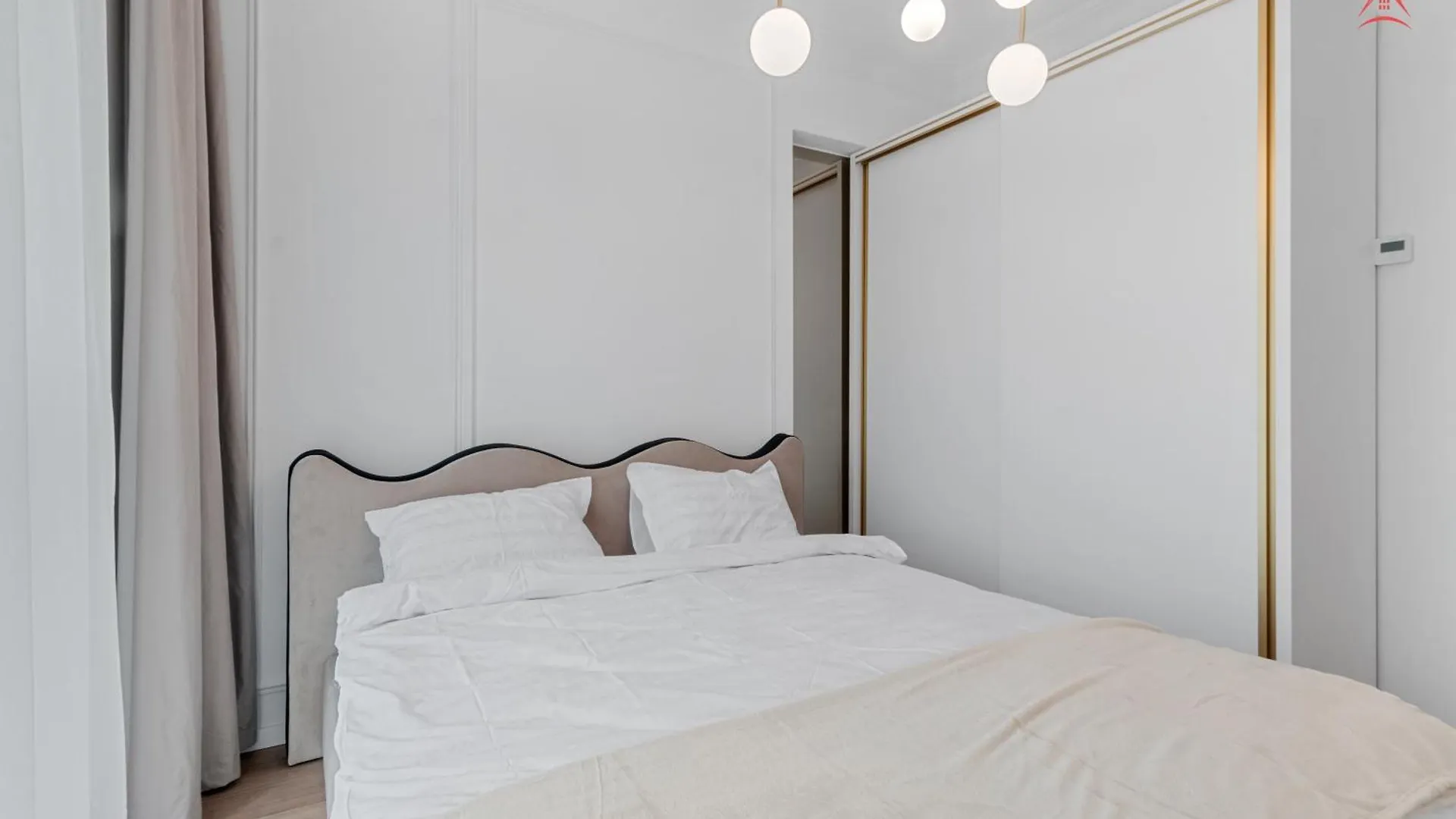 The Light Home 布加勒斯特 公寓